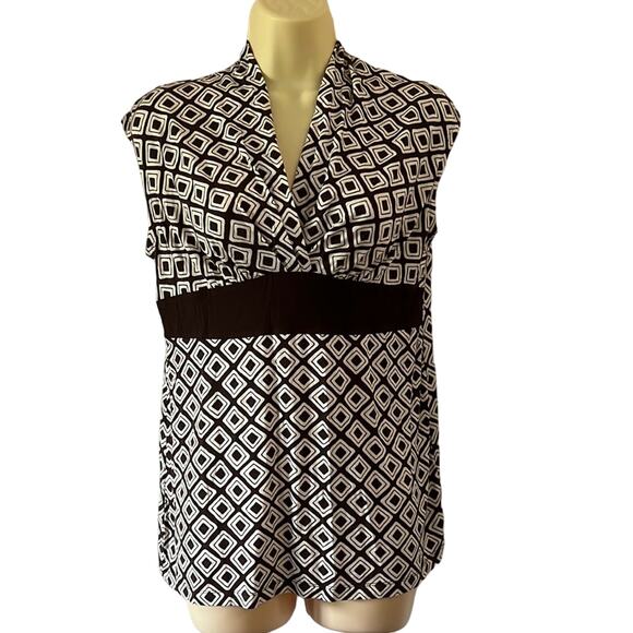 Merona Brown & White Geometric Print Sleeveless Knit Top Blouse Size Medium - Picture 1 of 8